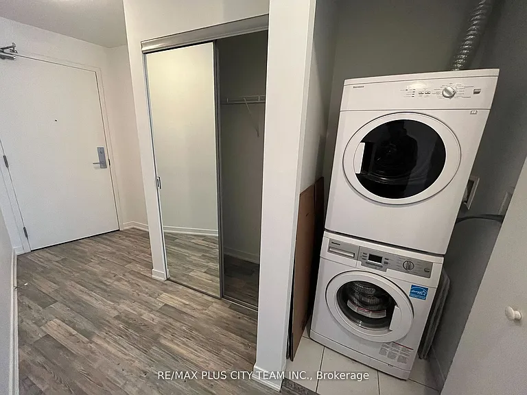 51 E Liberty St #1116 — Photo 6