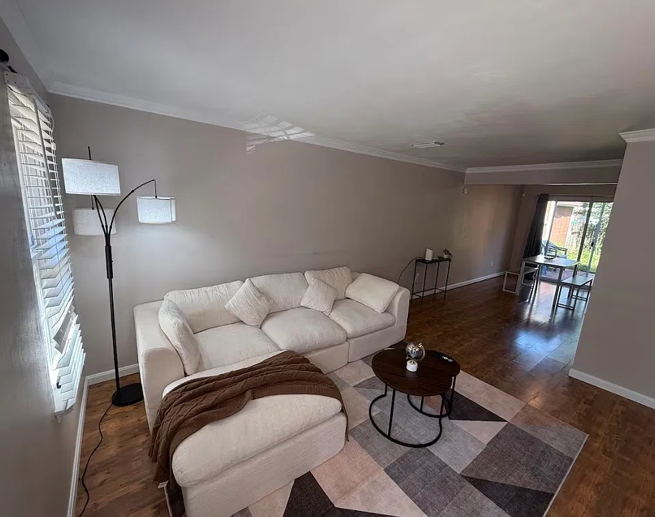 1 bed, 1216 sqft, $1,400 — Photo 2