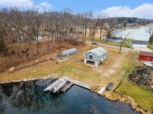 559 Acorn Trl, Horton, MI 49246