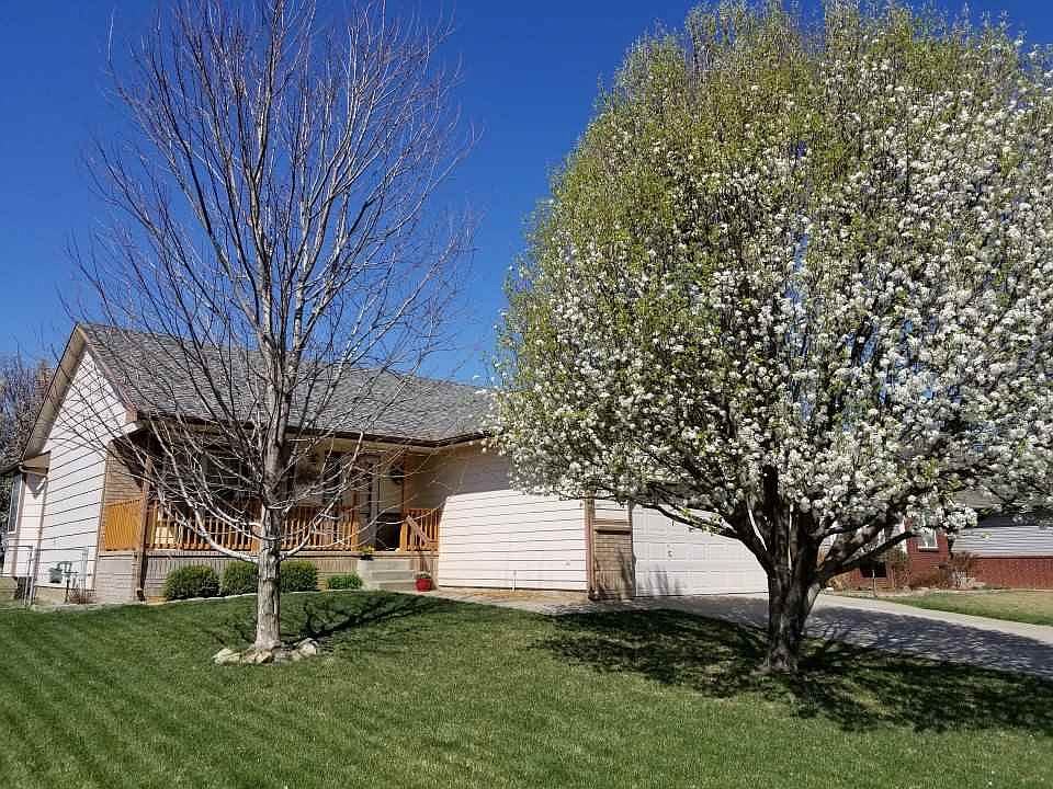 2nd image of 175 S Peachwood Dr