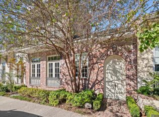 2207 Perkins Ln, Baton Rouge, LA 70808