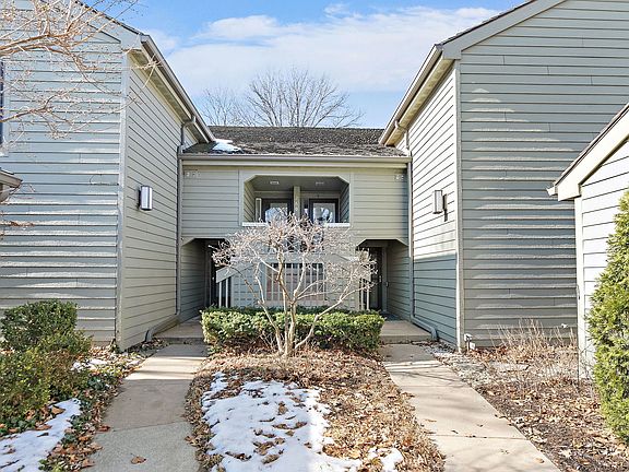 2nd image of 260 Timber Ridge Ln APT A