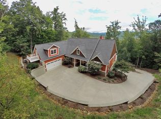 29 Hope View Rd, Swannanoa, NC 28778