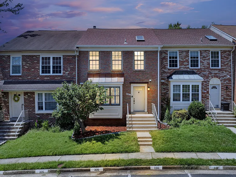 3952 Rosebay Ct — Photo 11
