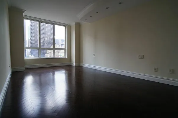 Rented by Town Residential | media 16