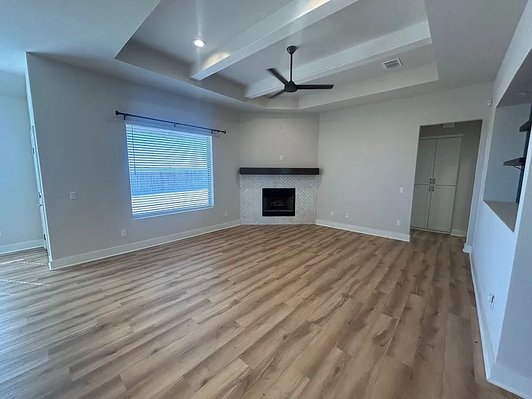 1713 Fabian Dr — Photo 23