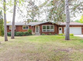 1951 Green Tree Dr, Plover, WI 54467