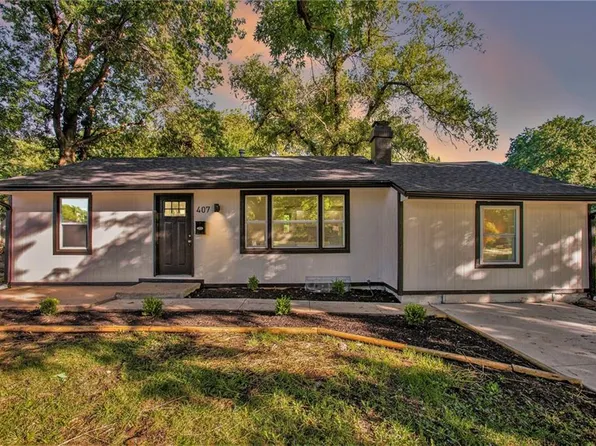 407 S Sunset Dr, Olathe, KS 66061