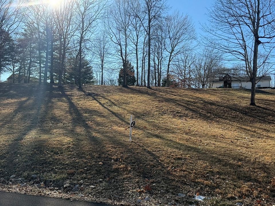 2nd image of 4 Penny Ln