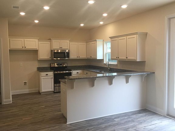 3rd image of 191 Speckled Trout Ln S