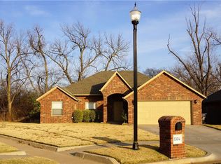1304 Brody Ct, Yukon, OK 73099