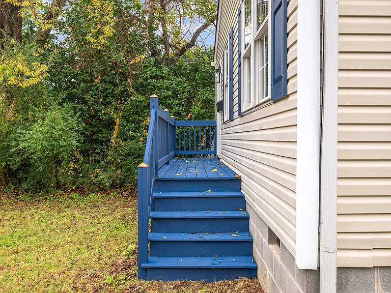 514 Highland Ave — Photo 28