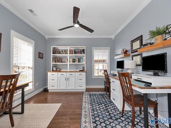 4th image of 29651 Oxford Cir
