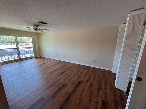 2700 Bayshore Blvd APT 1207