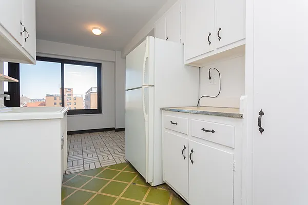 Sold by Keller Williams Realty Landmark | media 8