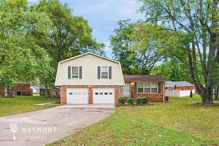 4 bed, 3.0 bath, 1768 sqft, $1,595 — Photo 1