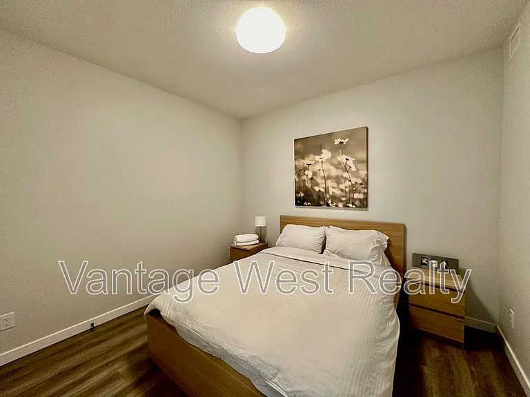 1215 Saint Paul St #304 — Photo 15