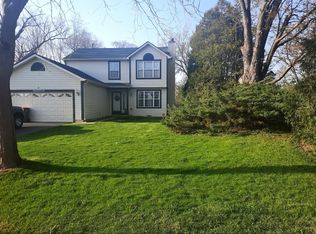 19 Point Pl, Fox Lake, IL 60020