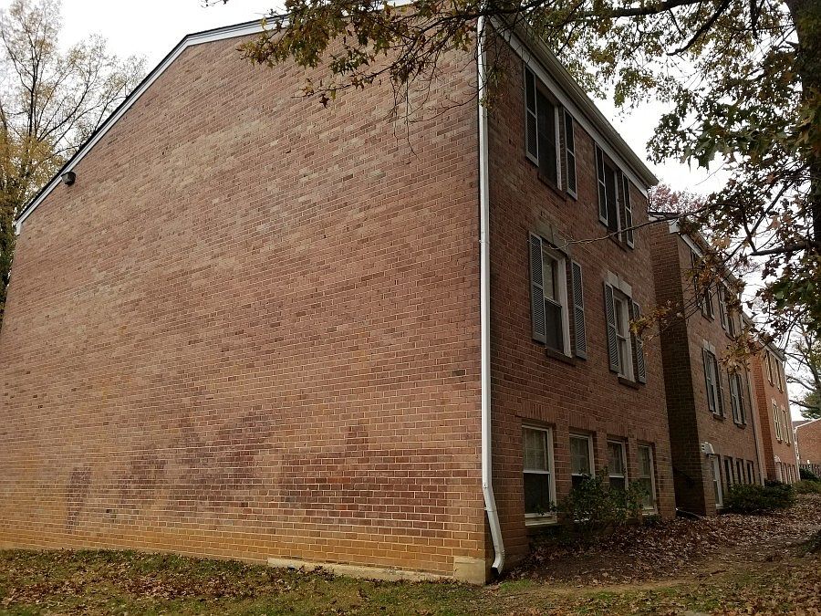 2nd image of 886 Quince Orchard Blvd #20