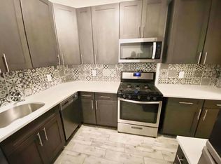 31-60 35th St #1A, Astoria, NY 11106