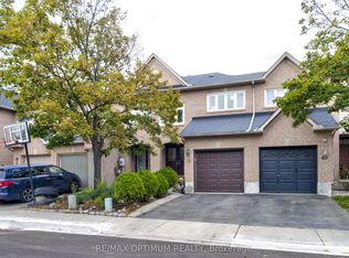 51 Goldenlight Cir, Brampton, ON L6X 4N6