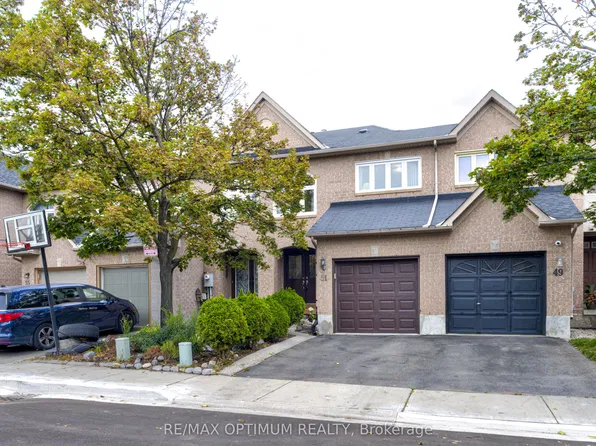 51 Goldenlight Cir, Brampton, ON L6X 4N6