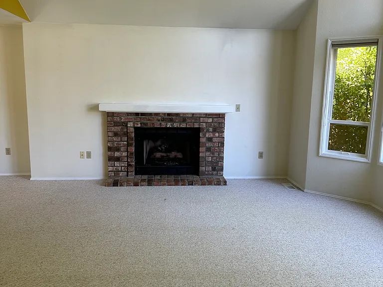 18109 NE 100th Ct — Photo 6