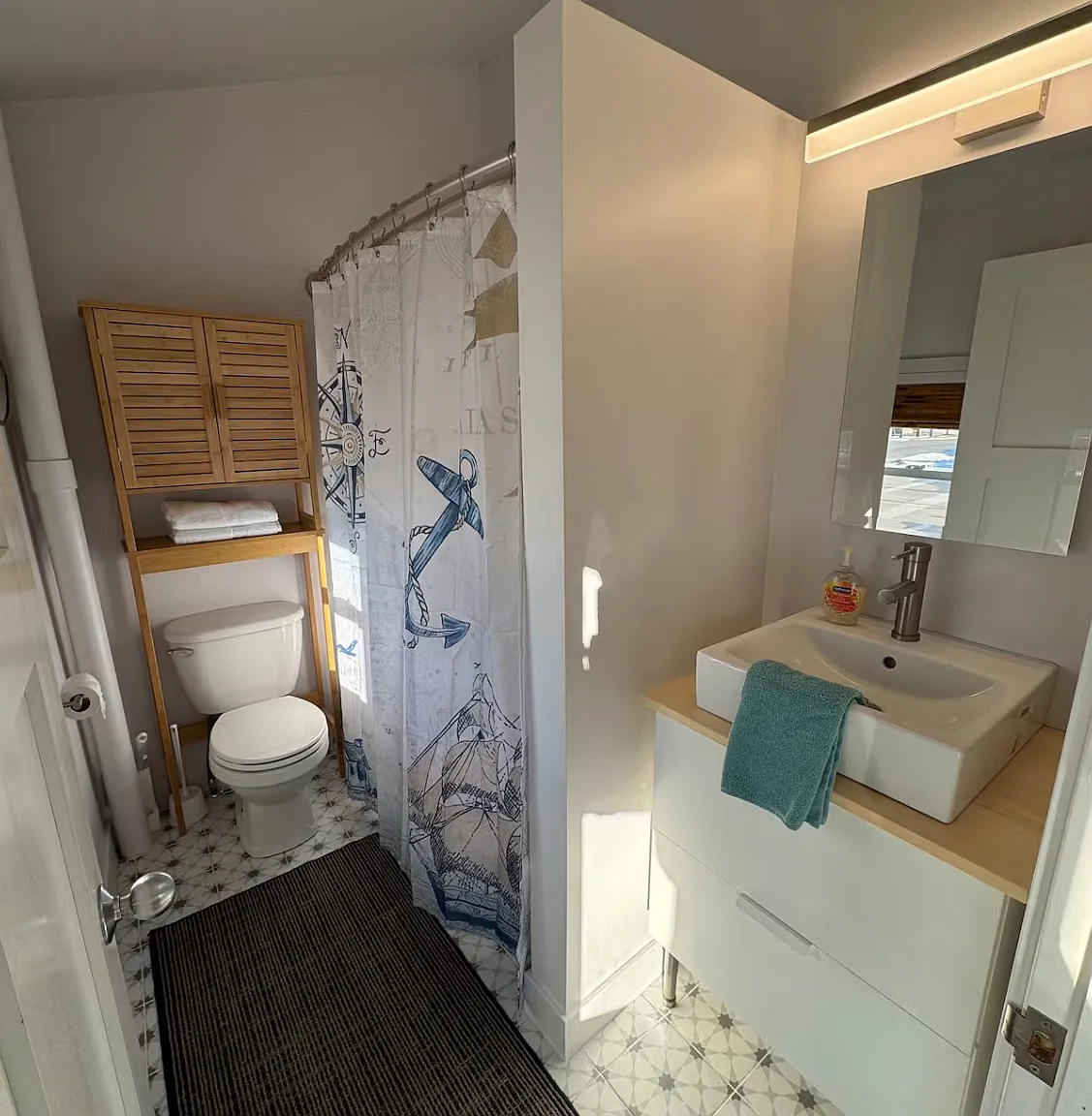 2 bed, 1300 sqft, $2,000 — Photo 3