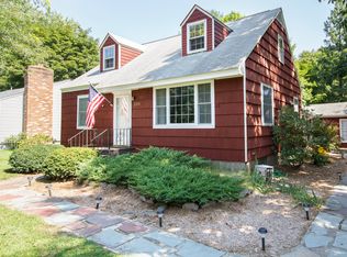 208 Elsmere Ave, Delmar, NY 12054