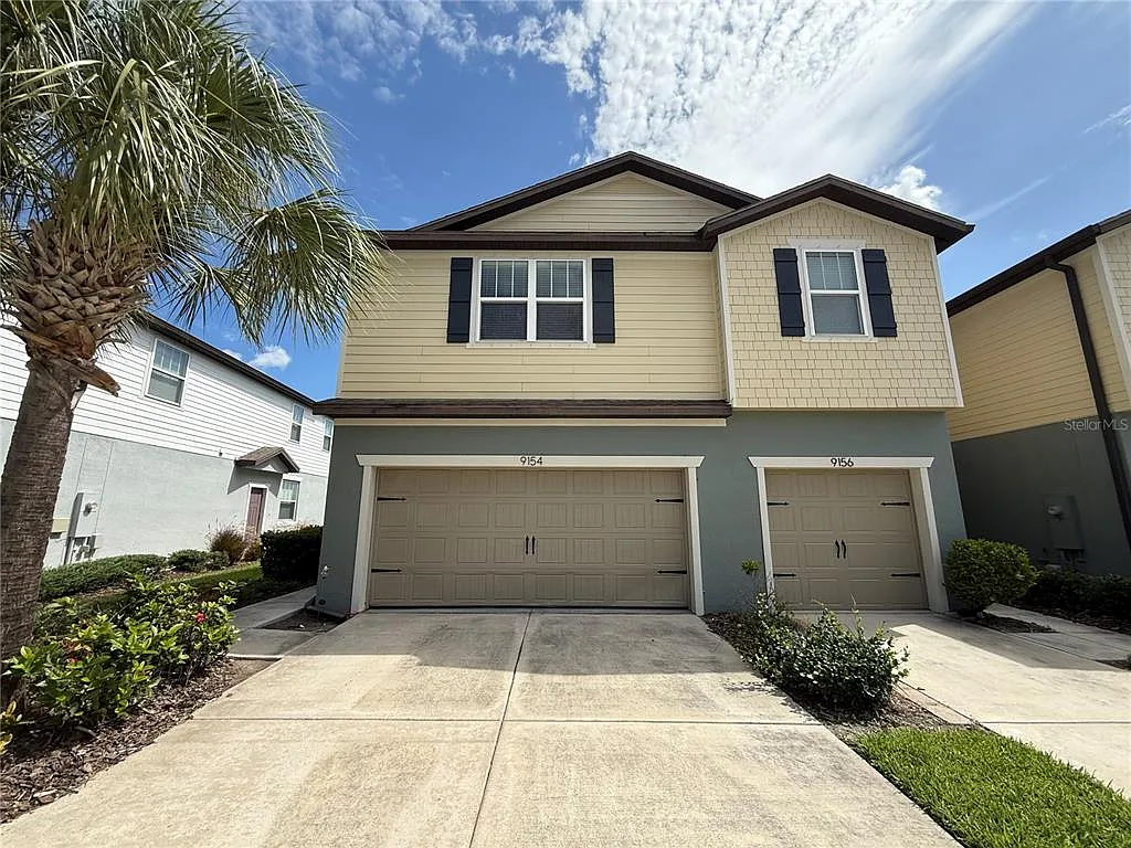 3 bed, 2.5 bath, 1880 sqft, $2,400 — Photo 4