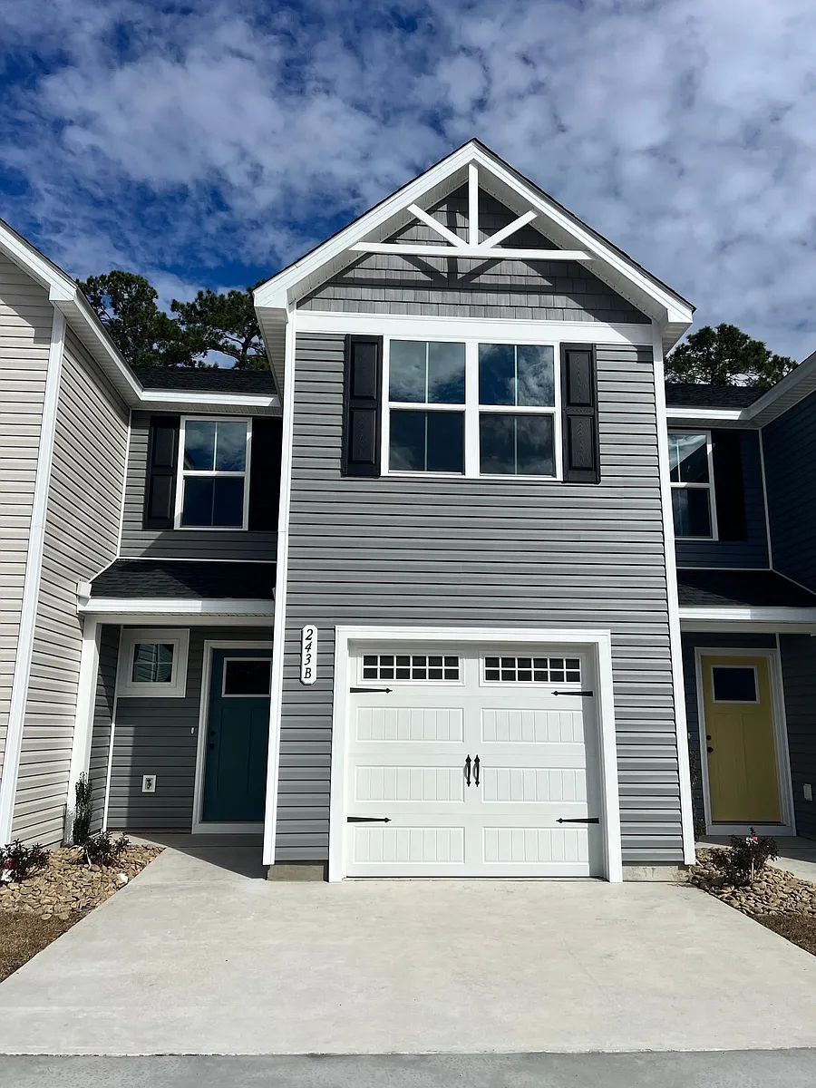 Building Photo - 243 Christiana Ln #B