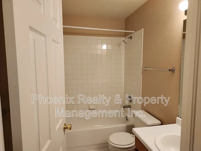 1209 Warrior Way — Photo 16