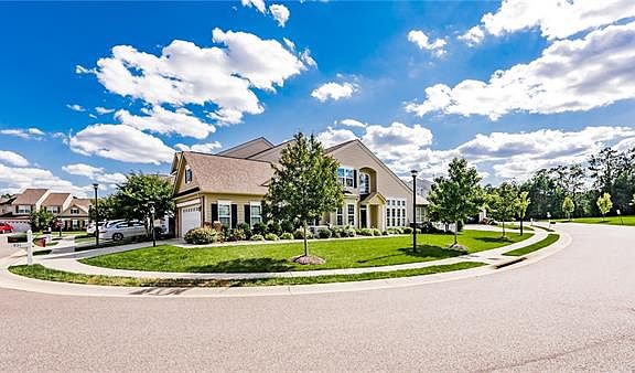 3rd image of 931 Morattico Cir #13D