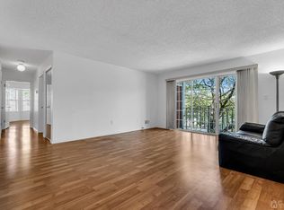 20 Kingston Run, North Brunswick, NJ 08902