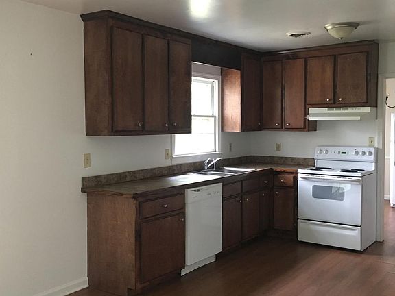 2nd image of 129 Indian Cir