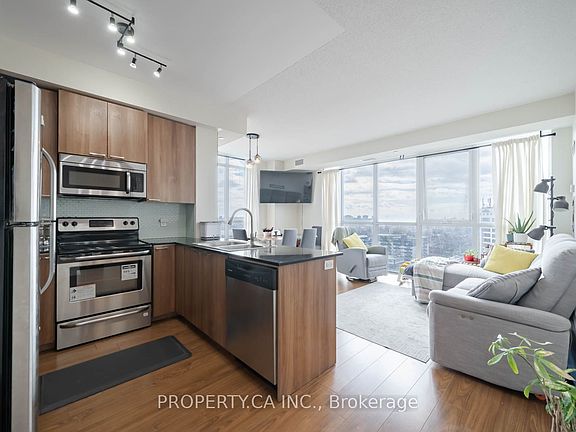 5th image of 1328 Birchmount Rd #1509