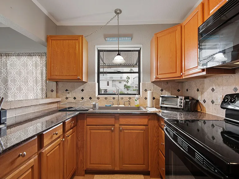 18007 Gulf Blvd #A — Photo 4