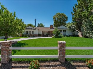 23160 Ostronic Dr, Woodland Hills, CA 91367