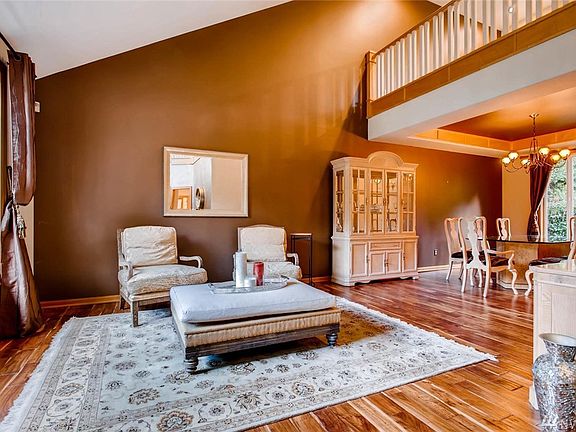 4th image of 26547 SE 25th St