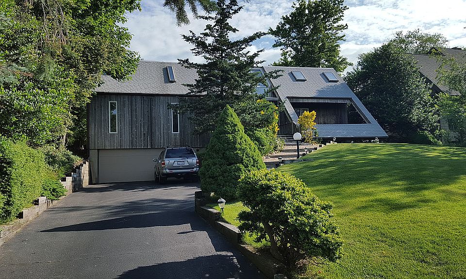 1st image of 59 Seacliff Ave