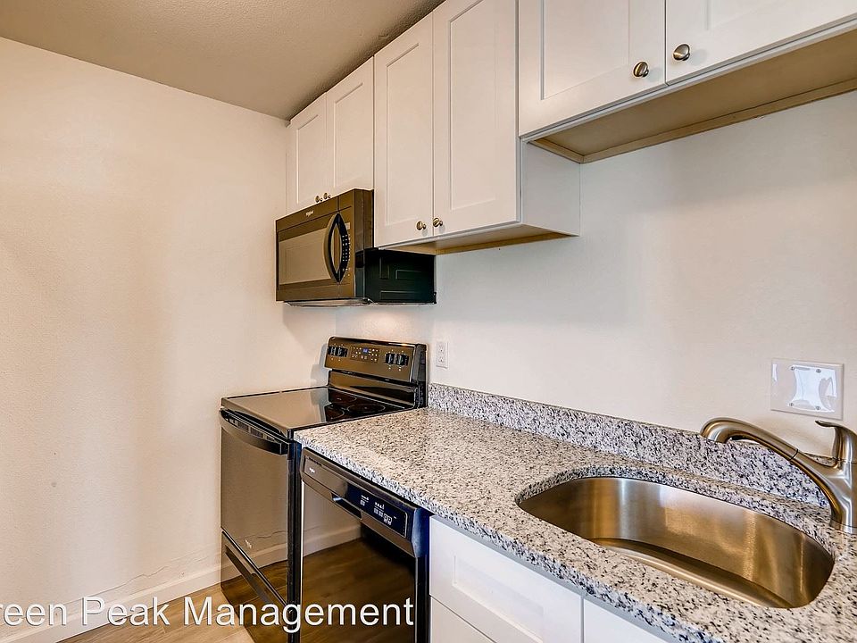 1st image of 1260-1270 Wolff St #4