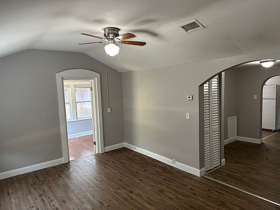 2nd image of 776 14th Ave S
