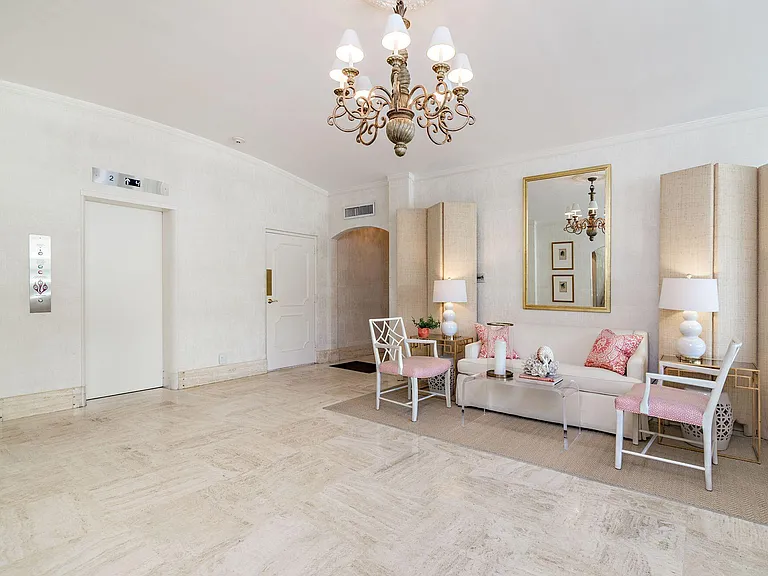 354 Chilean Ave #4D — Photo 17