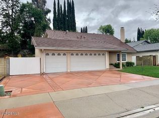 30521 Sandtrap Dr, Agoura Hills, CA 91301