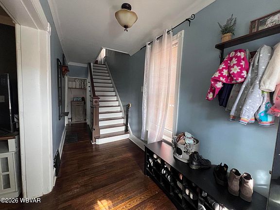5th image of 1736 Memorial Ave