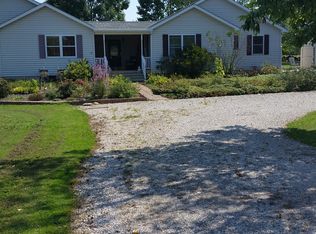 2074 Mini Ranch Trl, Geneva, OH 44041