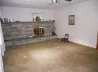 1817 Thorofare Rd, Clendenin, WV 25045