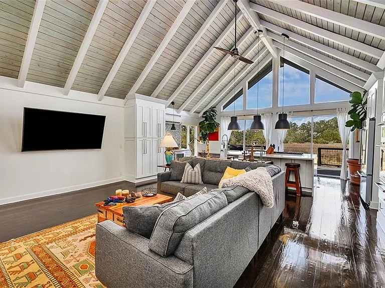 6201 Frederica Rd — Photo 19