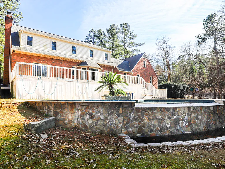 809 Houndslake Dr — Photo 44