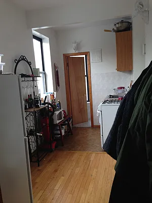 Rented by Kings Court Real Estate | media 30